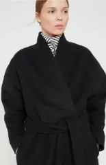 2025年最新】トーテム スカーフジャケットの人気アイテム - メルカリ