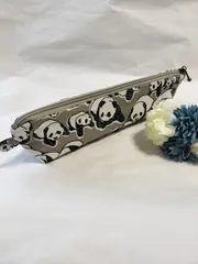 ハンドメイド　スリムペンケース　パンダ　B039