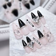 ネイルチップ‪‪❤︎‬ブラック 量産型地雷韓国ワンホンイニシャル推しキラキラスナ系 ネイルチップ‪‪︎‬ブラック ホワイト 量産型地雷韓国ワンホン‬