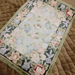 新品】 アンソロポロジー 華やか 花柄 ラグ マット 61×91cm - メルカリ