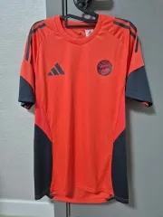 FCバイエルン・ミュンヘン 25-26 アディダス トレーニングウエア トップス