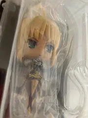 e◻︎Fate Zero◻︎　セイバー　B賞　きゅんキャラ　剣もたれ　フィギュア