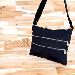 【キプリング】3連ポケット スクエア ナイロン ショルダーバッグ 黒×グレー