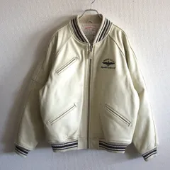 【美品】AVIREX【レザー スタジャン】L アワード ジャケット ワッペン アヴィレックス 25110448