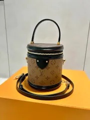 ルイヴィトン カンヌバッグ