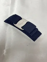 2025年最新】フェラガモ バレッタ ネイビーの人気アイテム - メルカリ