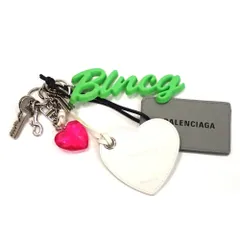 BB✴︎Balenciaga ハート型キーリング、バッグチャーム 210.jpg