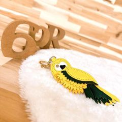 ミュベール オウム チャーム ポーチ - メルカリ