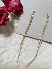 【S925ポスト】ロングバー ピアス シルバー スタイリッシュ 揺れる 大人 上品 金属アレルギー対応　つけっぱなし