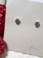 小ぶり　4mm  非加熱ブルーサファイアAA++ 　ピアス　SILVER925製・18KGP仕上げ　天然石　つけっぱなし