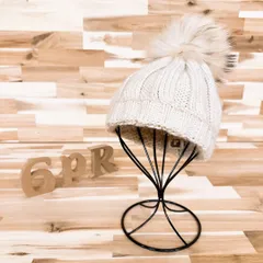 【カシラ】ボリューム ファー ボンボン 編み込み ニット帽 アイボリー×ベージュ