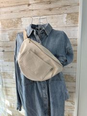 Item thumbnail for item 91a0270b-f04c-43fd-81e8-f5e1b8d21321