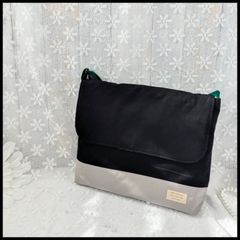 図書袋 絵本バッグ 通園バッグ ショルダー 紙ヒコーキ - メルカリ