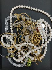 遺品整理 生前整理 アクセサリーまとめ2 - メルカリ