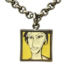 ロエベ ネックレス ピカソコラボ ペンダント アクセサリー 絵画 アート プレート メタル シルバー イエロー LOEWE ユニセックス 人気 定番 高級感 モード アートのサムネイル