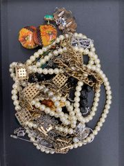 遺品整理 生前整理 アクセサリーまとめ2 - メルカリ