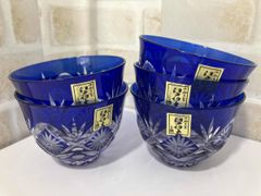 カガミクリスタル 冷酒盃 盃 おちょこ ぐい呑み ブルーに金箔 置物