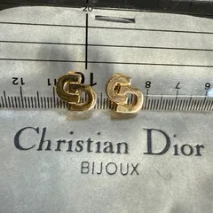 Christian Dior クリスチャンディオール　CDロゴイヤリング　ゴールドカラー　ビンテージ