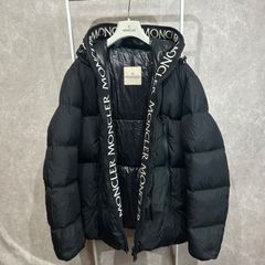 極美品】 MONCLER モンクレールダウンマフラーロゴワッペン黒 - メルカリ