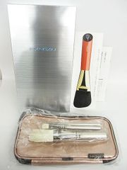 Item thumbnail for item d40cb4b4-d20b-4f4a-99b9-b3eed4339491