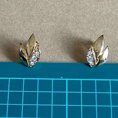 AVON エイボン　リーフ　ゴールドカラー　イヤリング　美品　当時物