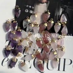 パミュパーツ♡高品質天然石チャーム/ペンダント/トップゴールドメッキ/にんじん？？！クリスタル/アメジスト/ローズクォーツ/ストロベリークォーツ1個275円