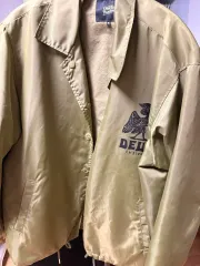 DEUS EX MACHINA(デウスエクスマキナ) コーチ ジャケット オリーブ m