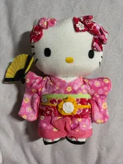 着物 ハローキティ ぬいぐるみ 出品