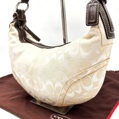 ✨良品✨ Coach Vintage y2k Signature Medium Soho Flap Shoulder bag white Tan コーチ ショルダーバッグ ハンドバッグ アクセサリーポーチ キャンバス シグネチャー ベルト ホワイト 白