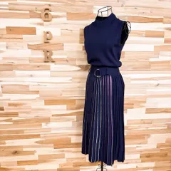 【レディアゼル】プリーツ ドッキング ノースリーブ ロング ニット ワンピース紺