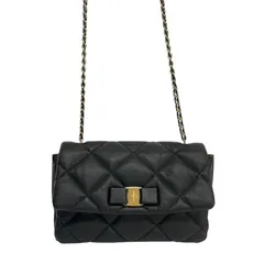 2025年最新】フェラガモキルティングチェーンバッグの人気アイテム