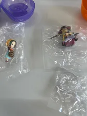 【Q5-18】◇ガチャポンオンライン　ワンピの実2個セット　マキノ　ミホーク