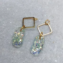 オーロララメ × スクエアフレーム ピアス 大人可愛い