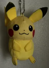 e➕ポケモン➕　ピカチュウ　ぬいぐるみキーホルダー