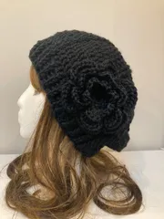 ハンドメイド　ブラック　ビーニー　ベレー帽　ニット帽