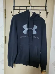 アンダーアーマー (UA) ビックロゴ 起毛 フード Tシャツ (M/95-100)