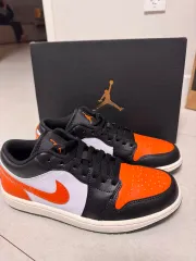ナイキ エアジョーダン1 ロー ブラック オレンジ 白