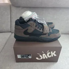 295 NIKE ジョーダン x トラヴィススコット ジャンプマン ジャック ダークモカ