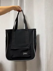 アディダス ブラック トートバッグ (ほぼ新品)