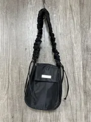 un/neu ギャザーハンドルサテンフラップ バッグ size-/黒  ■■ レディース