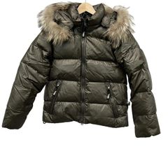 Item thumbnail for item a7c4531e-f044-44c2-8f0e-eac3dc7ef7e4