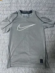 ナイキ プロ 半袖 Tシャツ グレー