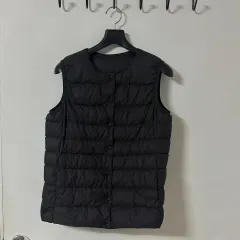 L 無印良品 軽量ダウンベスト チャコール ブラック