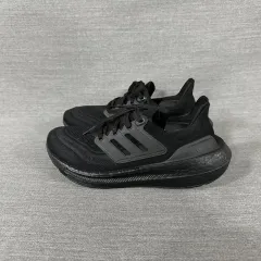 adidas ウルトラブースト ライトコアブラック ランニングシューズ/レディース(245mm)/s1078