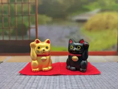 縁起物　招き猫　陶器　福おいで　招福招き猫　小　黒　金　2種セット　薬師窯