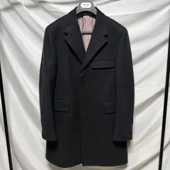 2025年最新】THOM BROWNE チェスターコートの人気アイテム - メルカリ
