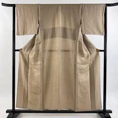 色無地 身丈156cm 裄丈63cm S 単衣 地紋 薄茶色 正絹 逸品 【中古】