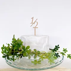 1/2 ケーキトッパー　ハーフバースデー　1/2バースデー　誕生日　ハッピーバースデー　スマッシュケーキ　木製