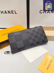 【今日特価】Louis Vuitton ルイ・ヴィトン シングルジッパーハンドポーチ 原版牛皮×PVCで収納力と手触りに優れる