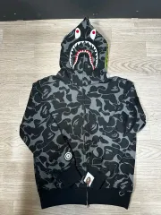人気！A BATHING APE 迷彩柄 シャークフーデッド ブラック GIANT SHARK FULL ZIP HOODIE | bape.com